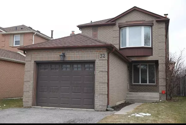 32 Millington CRES, Ajax, ON L1T 1R3