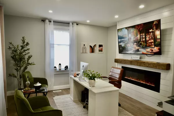 Tillsonburg, ON N4G 3R7,294 Broadway ST