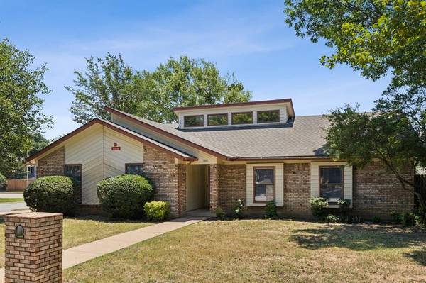 Arlington, TX 76001,3800 Meadowmere Lane