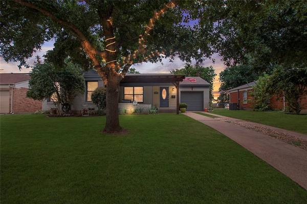 1605 Plymouth Drive N, Irving, TX 75061