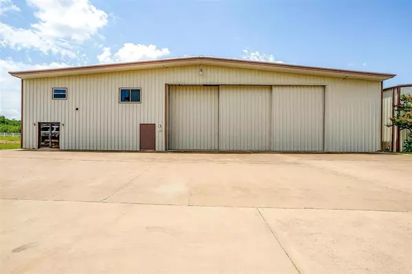 11699 Airway Blvd Boulevard, Roanoke, TX 76262