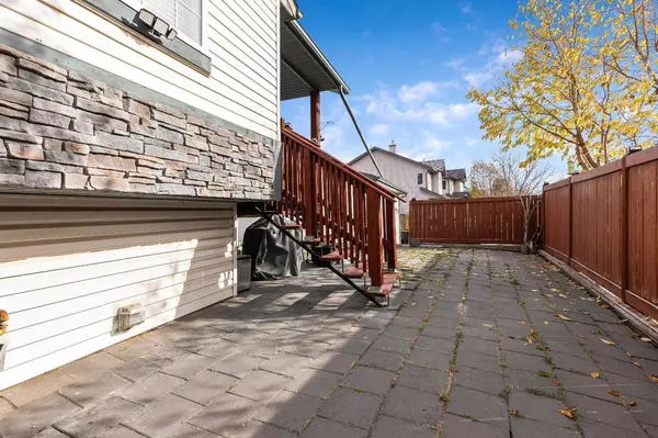 Calgary, AB T3K 4M2,36 Covington Close NE