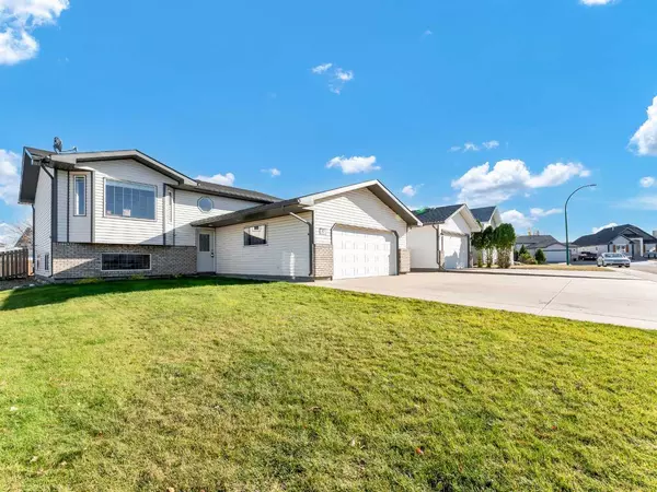 Medicine Hat, AB T1C1Y6,63 Hudson CRES Northeast