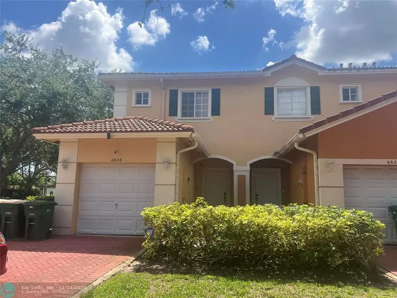 6608 Catalina Ln  #6608, Tamarac, FL 33321