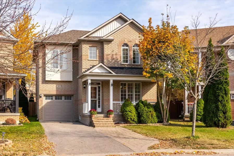 89 Watkins Glen CRES, Aurora, ON L4G 7P4