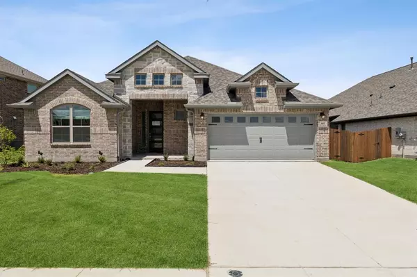 683 Majestic Oak Lane, Waxahachie, TX 75165