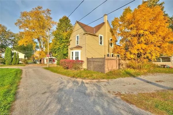 Fort Erie, ON L2A 3K6,53 ARCHANGE ST