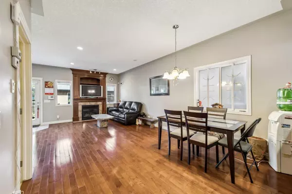 Calgary, AB T2M 0W2,1216 18 AVE Northwest