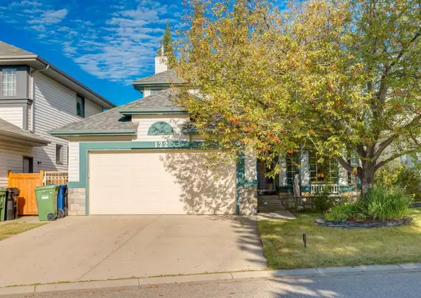 Calgary, AB T2Z 2P5,122 Douglasview Rise SE