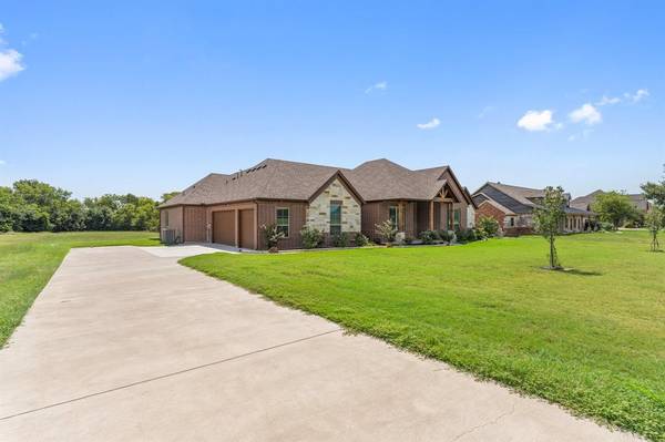 Wills Point, TX 75169,1110 Shadow Lakes Drive