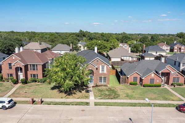 2205 Valley Falls Avenue, Mesquite, TX 75181