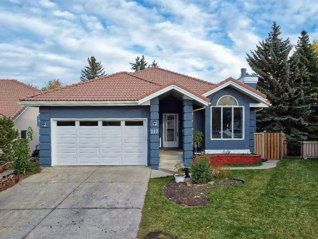 Calgary, AB T3H 2N2,217 Sirocco PL Southwest