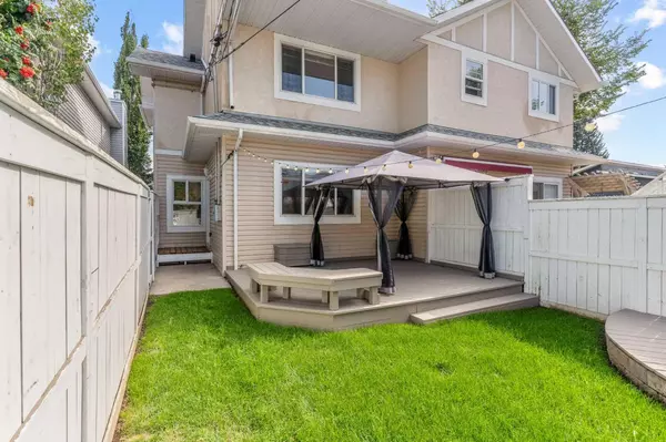 2906 23 AVE Southwest, Calgary, AB T3E 0J1