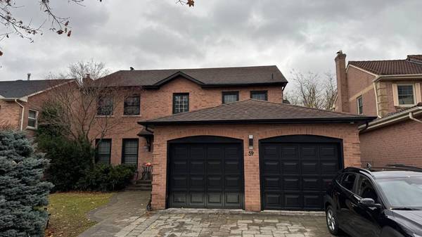 59 Golf Links DR #Lower, Aurora, ON L4G 3V4