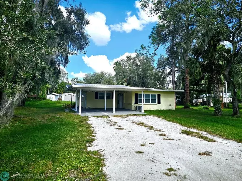 1405 SE 5th St, Okeechobee, FL 34974