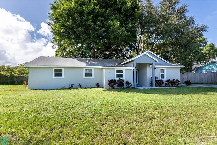 3109 SE Amherst Street, Stuart, FL 34997