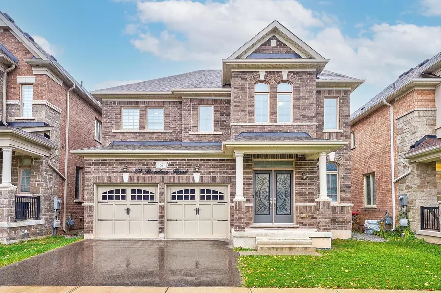 69 Bowbeer RD, Oakville, ON L6H 0Y5