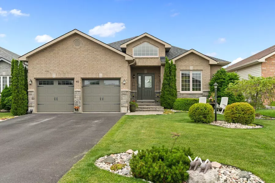 49 MAPLEHURST CRES, Prince Edward County, ON K0K 3L0