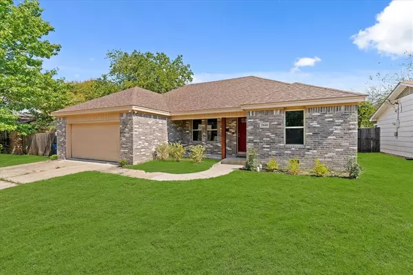 2418 Suffolk Lane, Lancaster, TX 75134