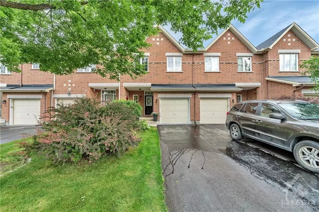 Kanata, ON K2M 0A1,130 TANDALEE CRES