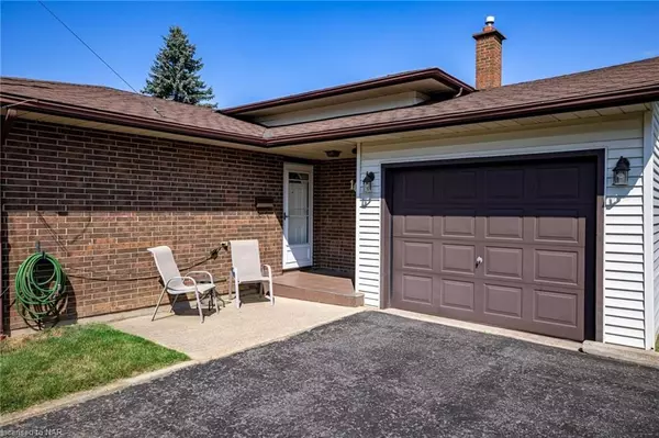 St. Catharines, ON L2M 1M2,10 NOELLE DR