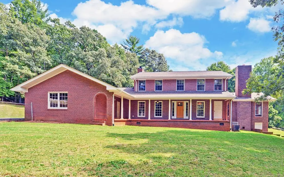 915 Hidden Lake Road, Blairsville, GA 30512