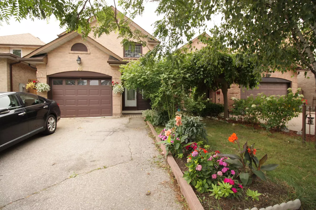 York, ON L4J 3J8,15 Esther CRES