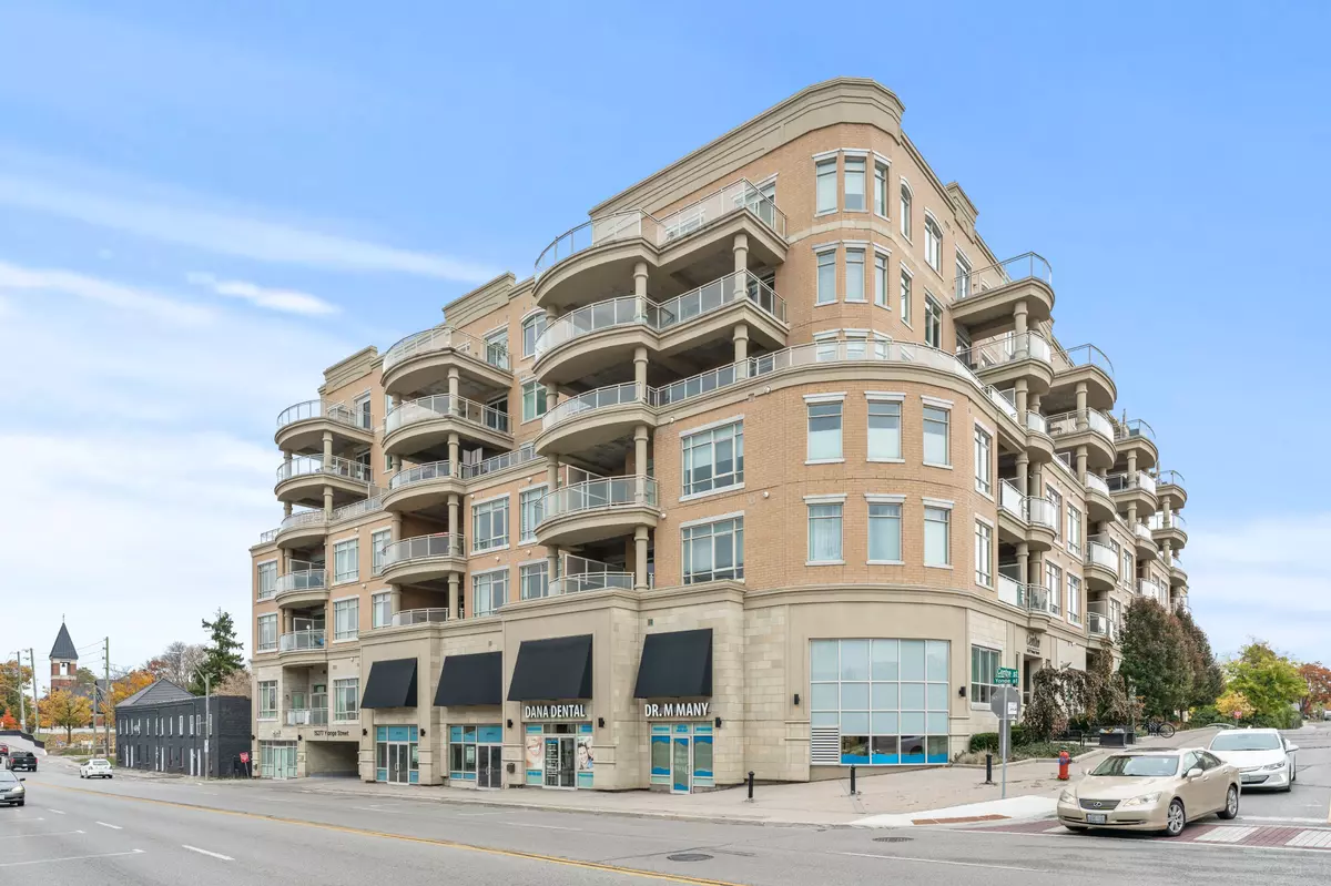 Aurora, ON L4G 1Y3,15277 Yonge ST #306