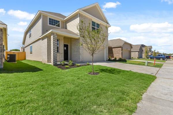 Everman, TX 76140,409 Woodhouse Way