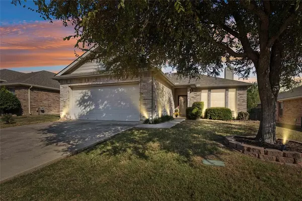 1064 Appaloosa Circle, Fort Worth, TX 76179