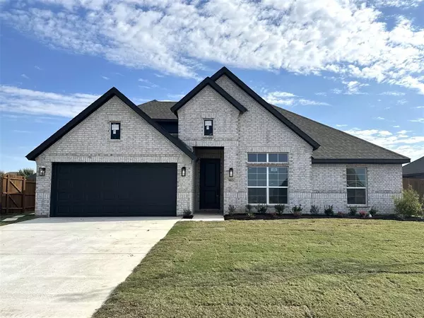 903 Meadow View Drive, Cleburne, TX 76033