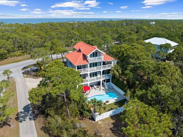 1800 Suzie St, St. George Island, FL 32328