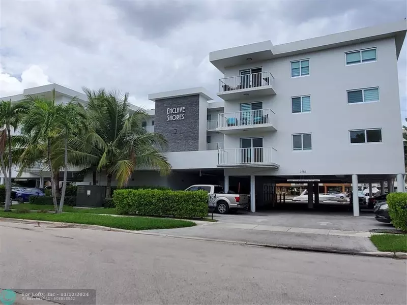 3755 NE 167th St  #9, North Miami Beach, FL 33160