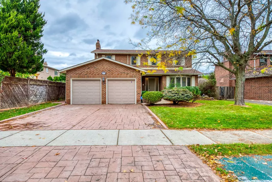 1372 Golden Meadow TRL, Oakville, ON L6H 3J5