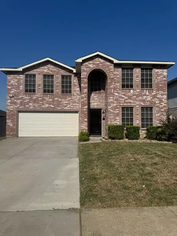 6127 Delollis Drive, Grand Prairie, TX 75052