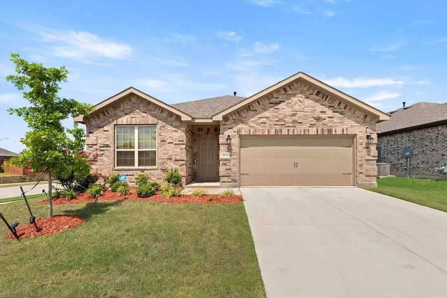 2036 Gill Star Drive, Haslet, TX 76052