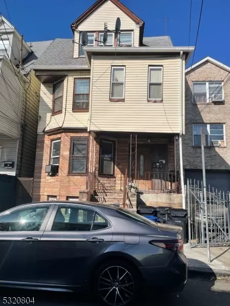 56 N 6th St, Newark City, NJ 07107