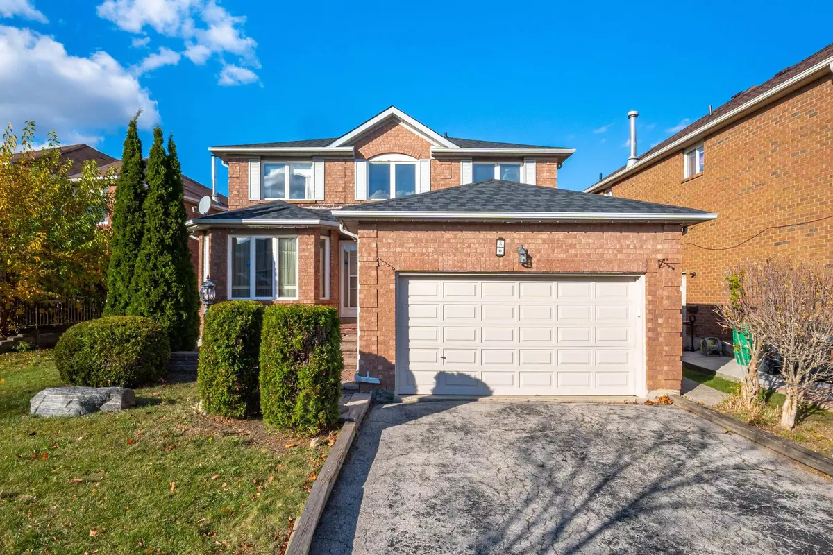 Brampton, ON L6Y 4J2,56 Duggan DR