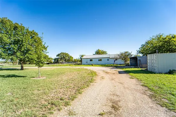 Woodson, TX 76491,701 Fm 209 E