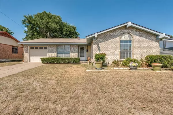 3221 Little River Drive, Dallas, TX 75241