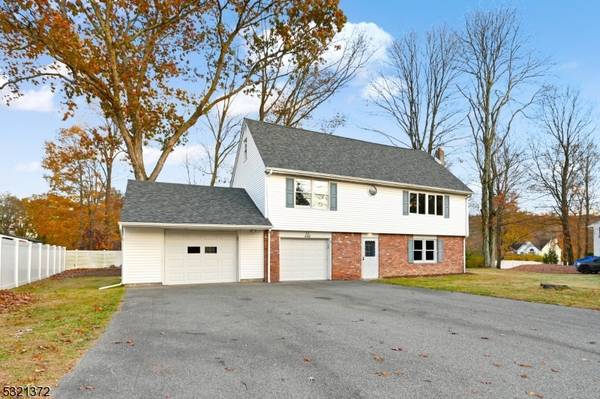 448 Ridge Rd, West Milford Twp., NJ 07480