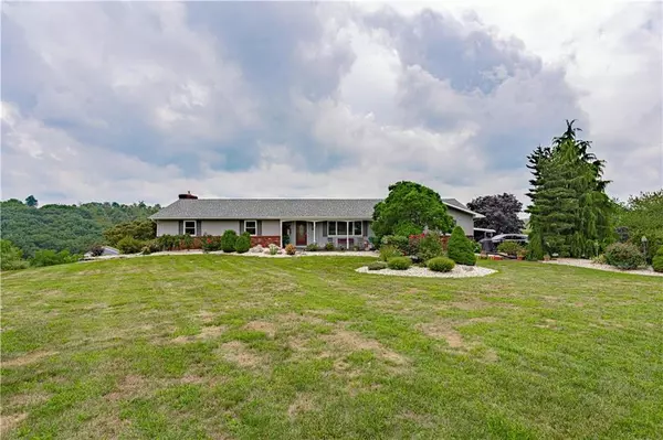 4726 Valley View Court, North Whitehall Twp, PA 18078