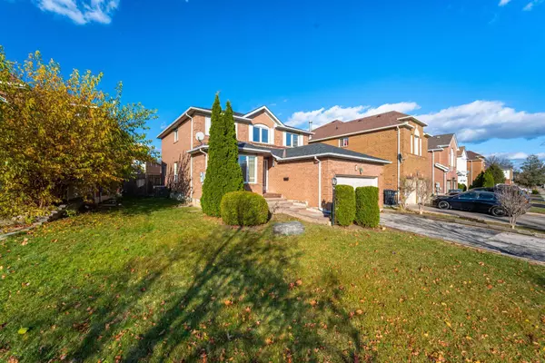 Brampton, ON L6Y 4J2,56 Duggan DR