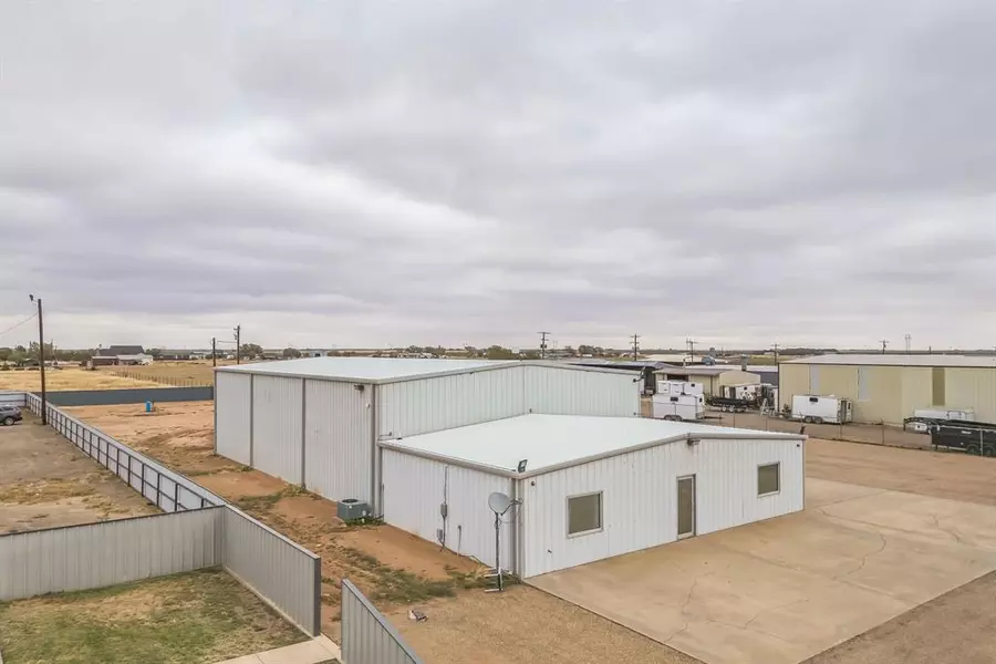 2477 E State Road 114, Levelland, TX 79336