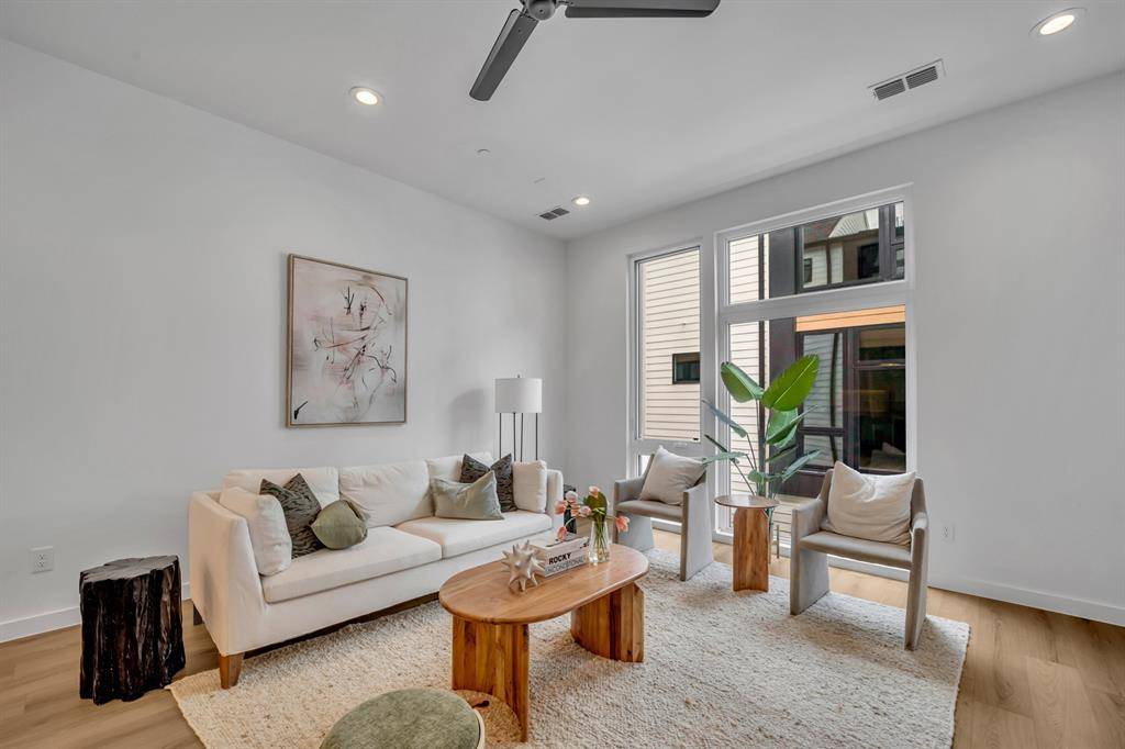3612 N San Jacinto Avenue #104, Dallas, TX 75204