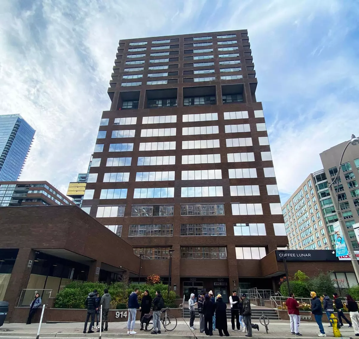 Toronto, ON M4W 3C7,920 Yonge ST #9