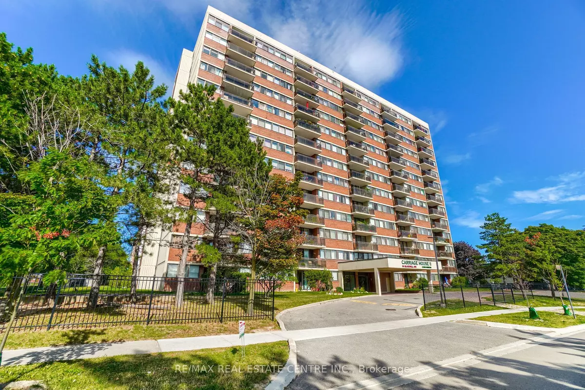 Toronto E11, ON M1B 3R5,99 Blackwell AVE #208