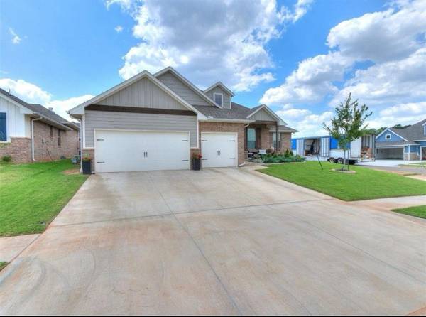 8416 NW 163rd Street, Edmond, OK 73013