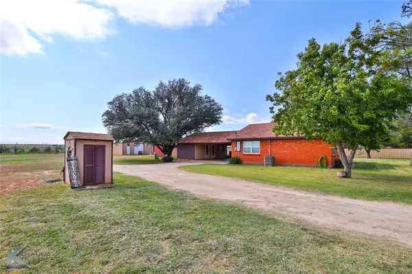 Sweetwater, TX 79556,309 County Road 370