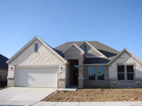 1902 Lake Tahoe Lane, Cleburne, TX 76033